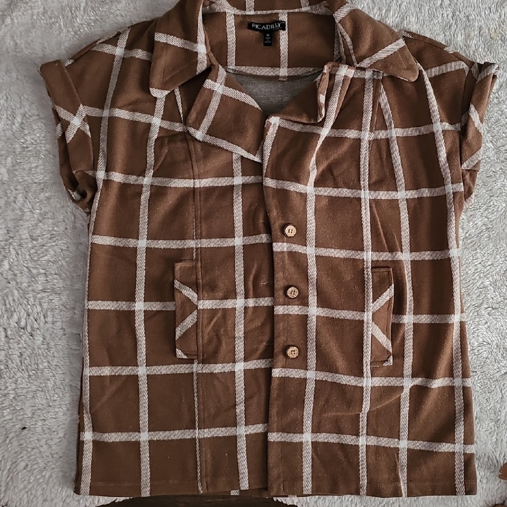 Brown Plaid Button-Up Shirt